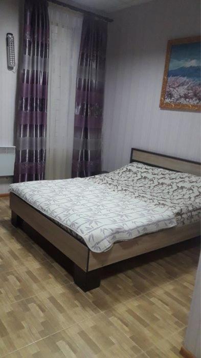 Shanghai Hotel Konotop Екстериор снимка
